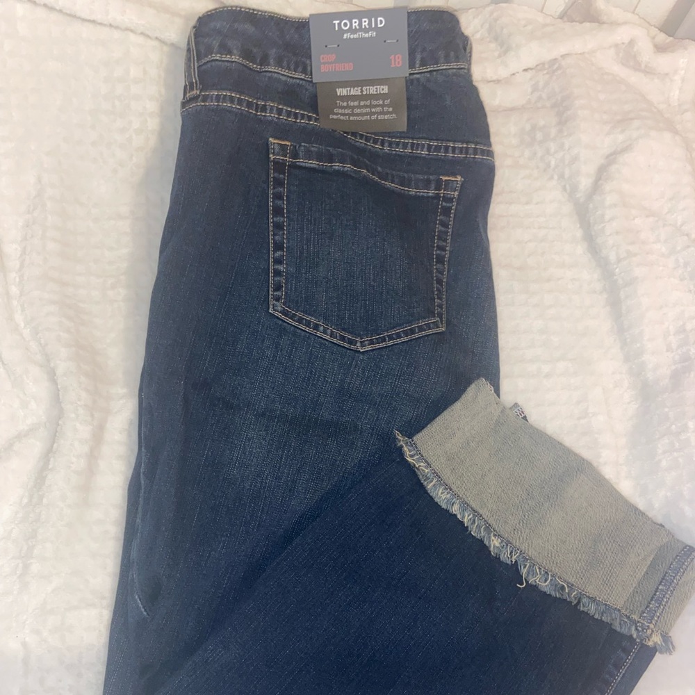 Torrid stretchy boyfriend jeans material fresh out the package